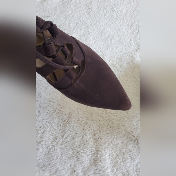 Adrienne Vittadini Fealy Women US 7.5 M Brown 90s Bootie Pump Heel‎ Suede - Picture 14 of 14